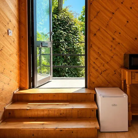 Relaxing Loft Getaway Heart Of County Meath 公寓 *